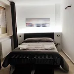 Sisina's Aparthotel 3*