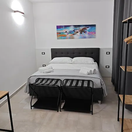 Sisina's Aparthotel 3*