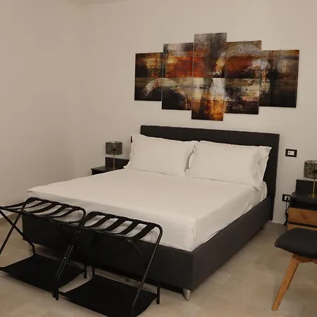 Aparthotel Sisina's *