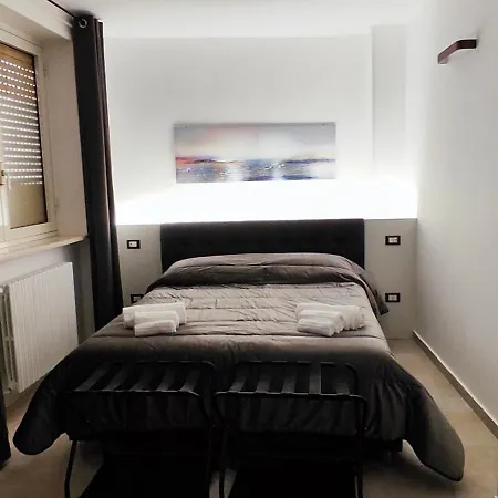 Sisina's Apartahotel 3*